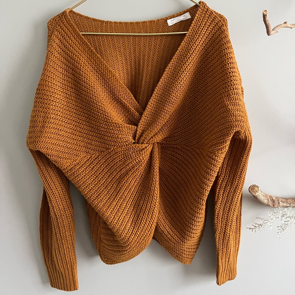 Unique caramel sweater!